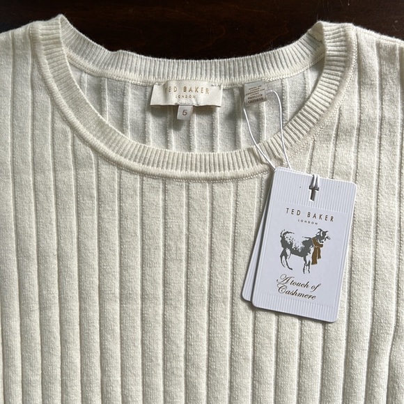 Ted Baker
Wilowaa Extreme Sleeve Knit Dress - Picture 9 of 15